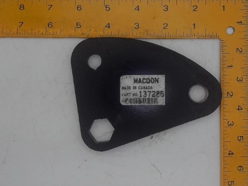 137285 Plate