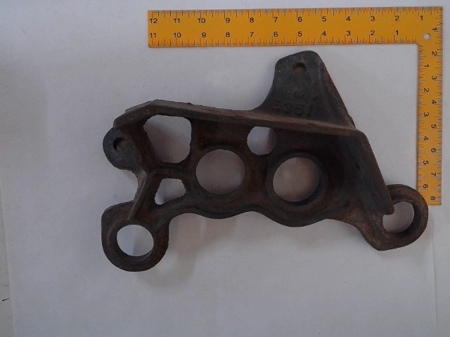 E351-NI Brktni# for AGCO