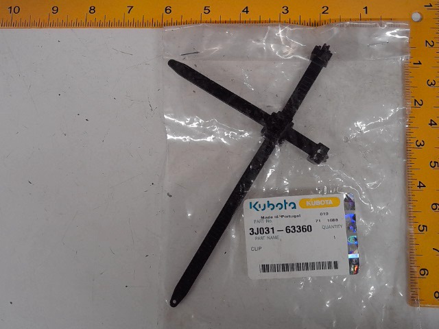 3J031-63360 Clip