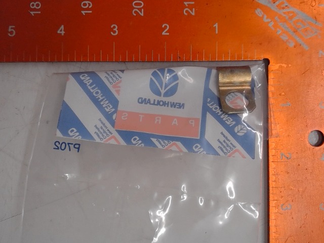 388258S36 Clip for CUB CADET