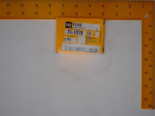 7C1378 Plug