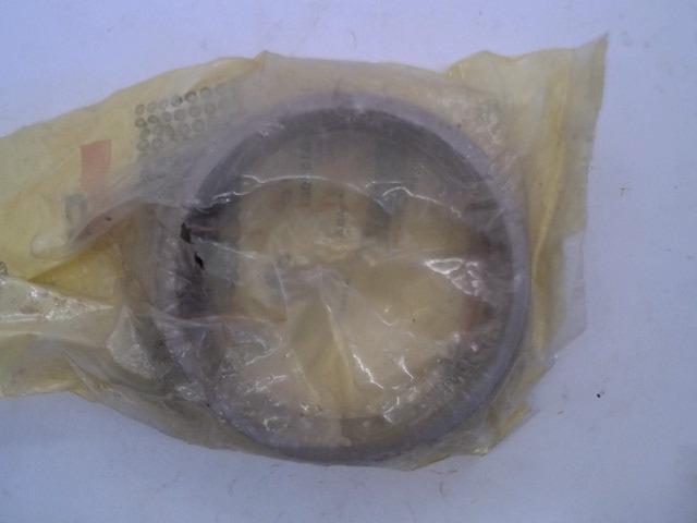 D151062 CASE Bushing