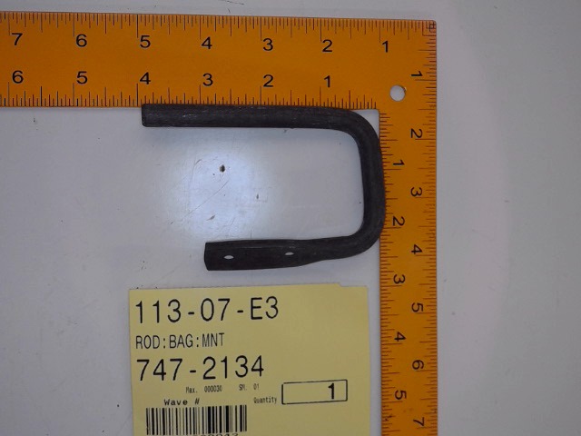 747-2134 Brkt for CUB CADET