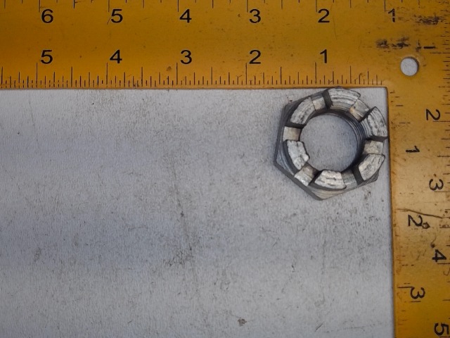 672214A Nut