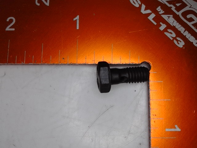 3905307 Screw