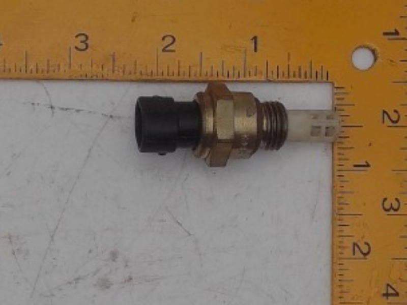 J408345 CASE NEW HOLLAND Sensor