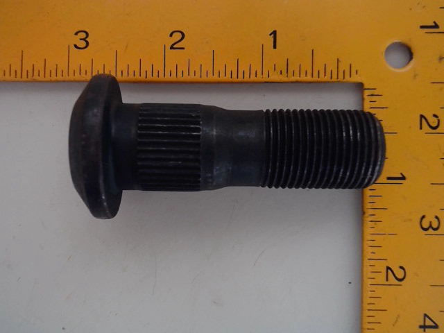 1647123C1 Lh Stud for NAVISTAR