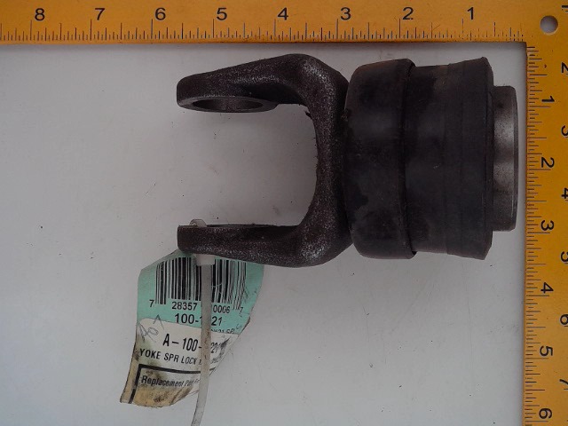 A-100-1221 22spl Yoke for JOHN DEERE