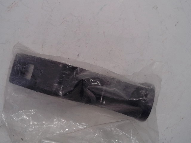 7235073 Brkt for BOBCAT