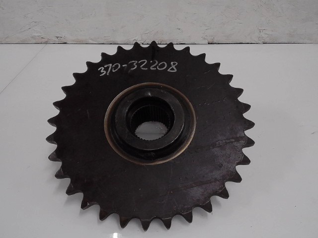 370-32208 Sprocket 32t for GEHL MANITOU
