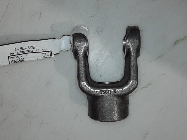 A-800-3520 Yoke for JOHN DEERE