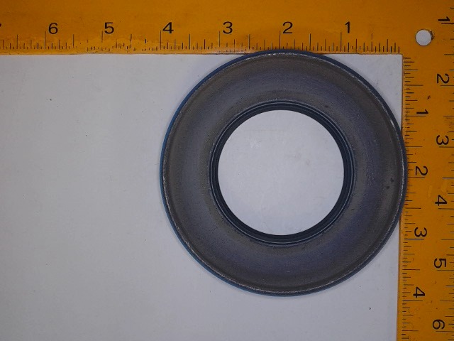 RE588328 Seal for JOHN DEERE