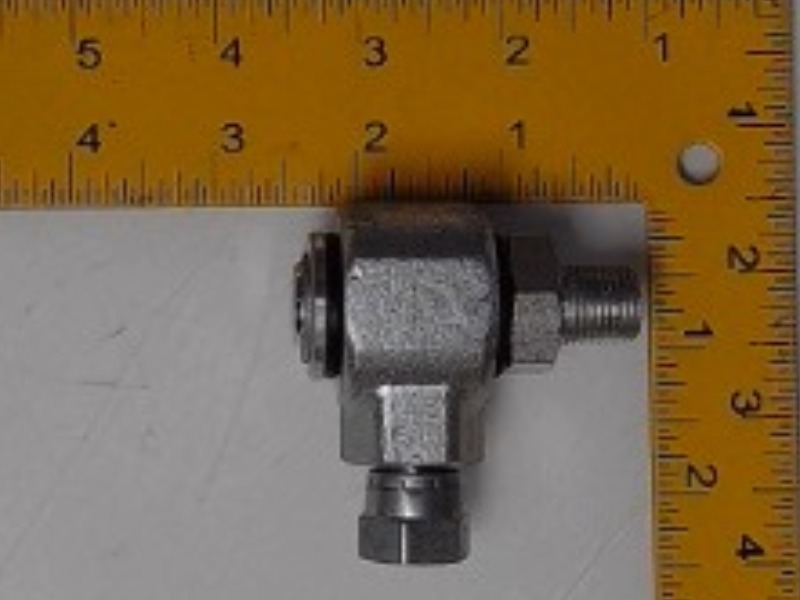 XS2107-4-4 Fitting for JOHN DEERE