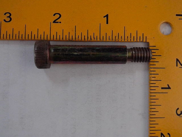 38C624 BOBCAT Bolt