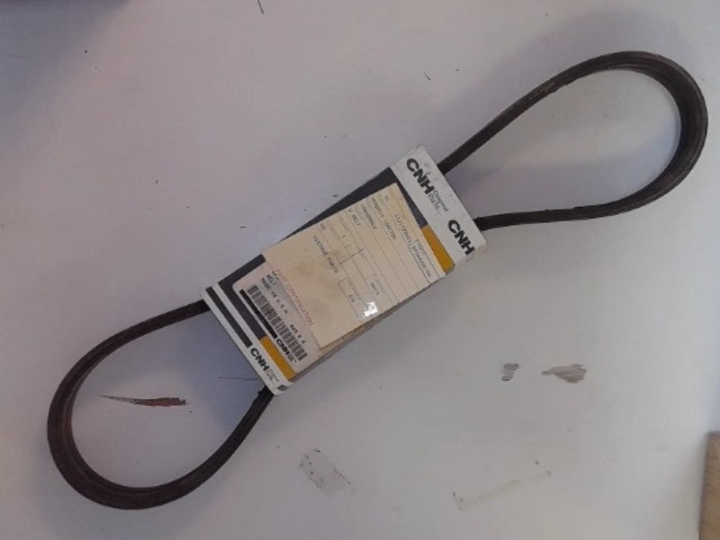 1260258C2 Middle Fan Belt For Ih Combine