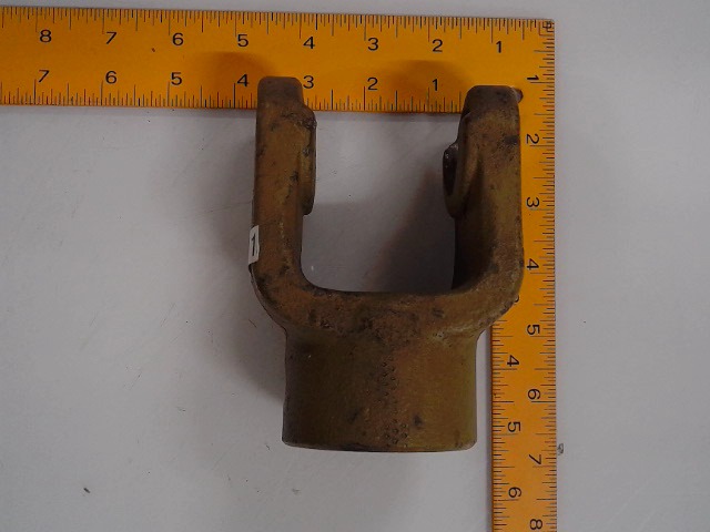 W802-7611 Yoke for AGCO