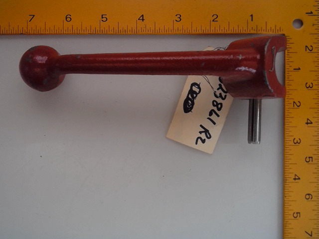 523861R2 Lever/pin