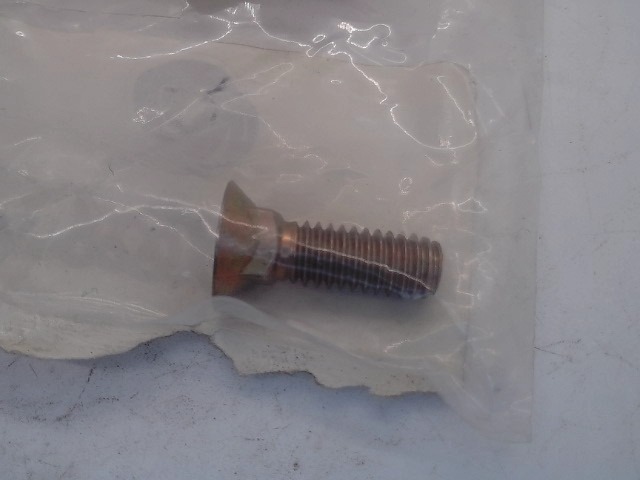 650541 Bolt Grade 5 for GEHL MANITOU