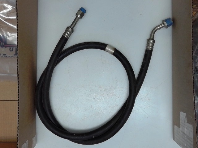 RE12040 JOHN DEERE Hose Assy
