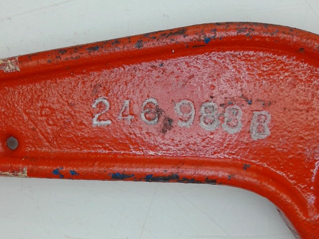 246988B Arm for AGCO