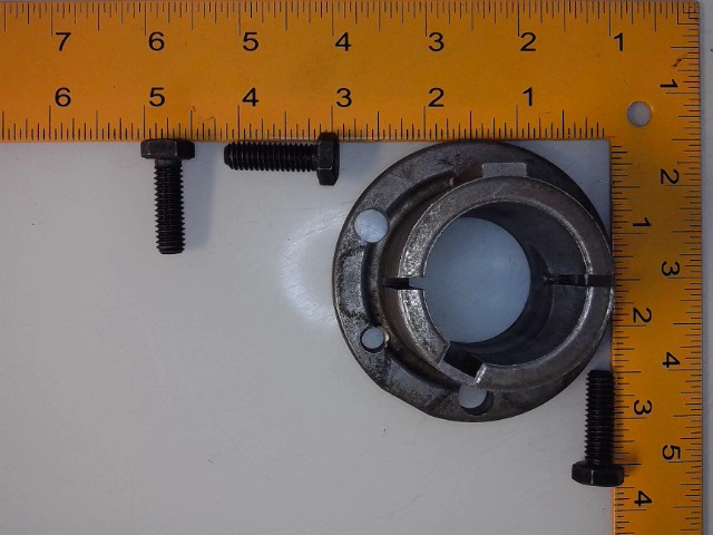 13557 Hub W/3 Screws for WOODS