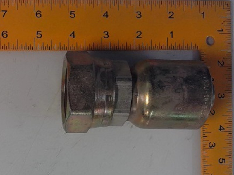 X10643-20-16 Fitting for JOHN DEERE