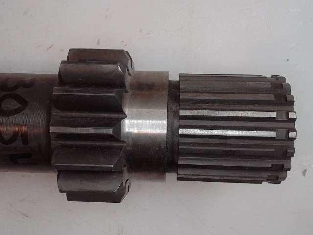 183054M92 Shaft W/1 Brg