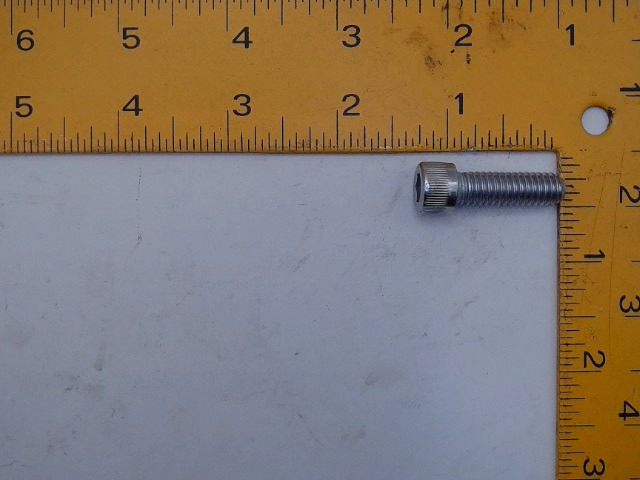 21892R1 Screw