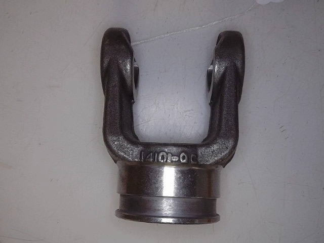 A-700-1400 Yoke for JOHN DEERE