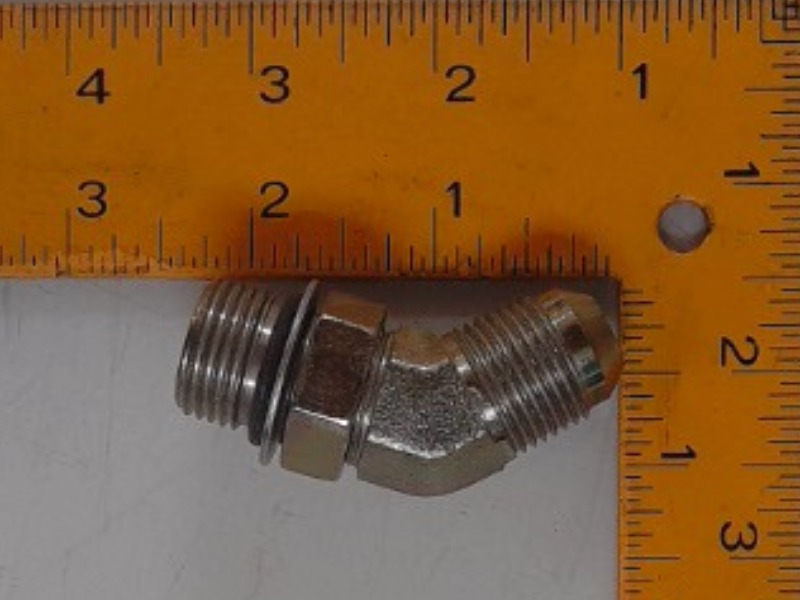 216-797 45 Deg Fitting for CASE NEW HOLLAND