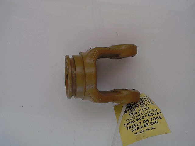 W700-7130 Yoke for AGCO