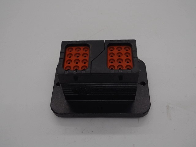 162849 Connector for GEHL MANITOU