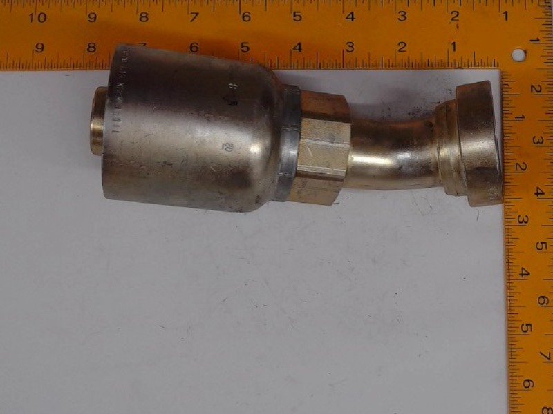 X1XE78-20-20 Fitting for JOHN DEERE