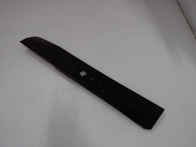 742-0678 Blade for CUB CADET
