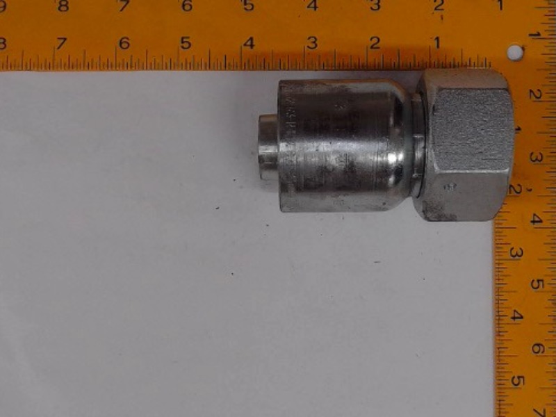 X1C643-30-16 Fitting for JOHN DEERE