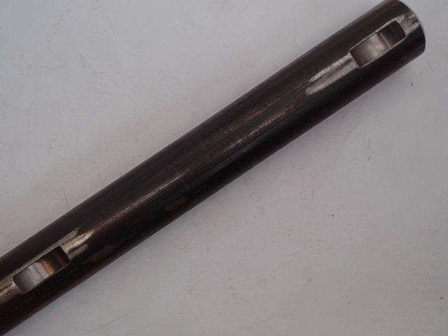 186723C1 CASE Clean Grain Elevator Head Shaft