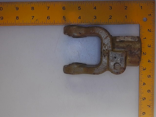 W102-8218 Yoke for AGCO