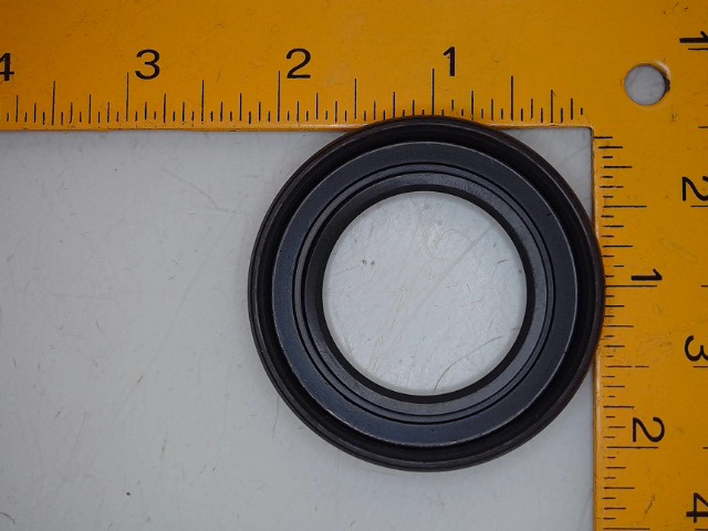 LE601-16660 Seal for KUBOTA