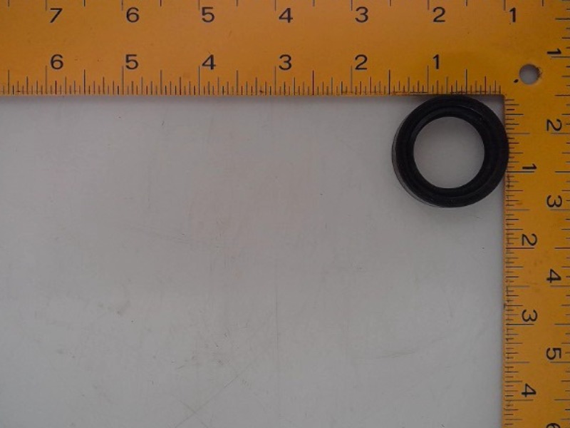921-0102 Seal for CUB CADET