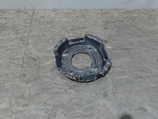 3F740-25190 Clutch Cover