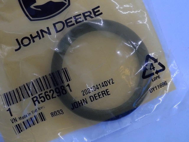 R562981 Seal for JOHN DEERE