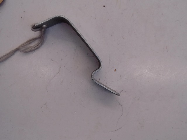H613B Clip for JOHN DEERE