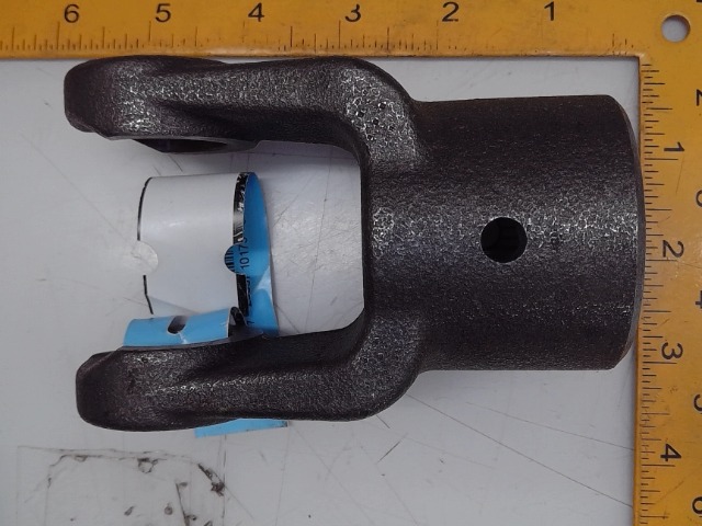 A-8011421 Yoke for JOHN DEERE