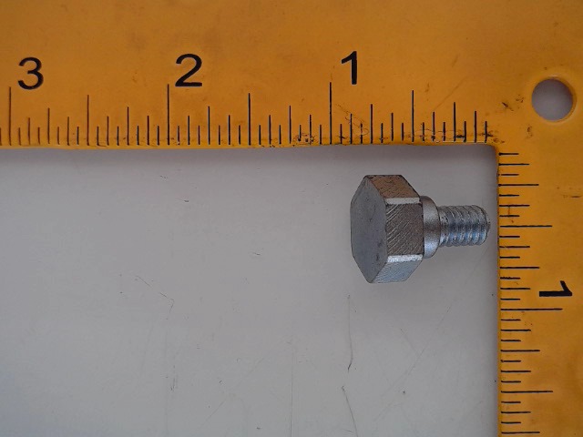 495432R1 Bolt for CASE NEW HOLLAND