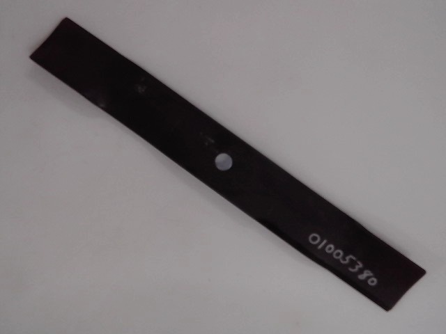 01005380 Blade for CUB CADET