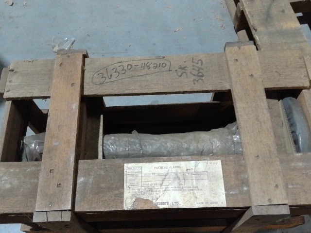 36330-48210 Axle, Rear