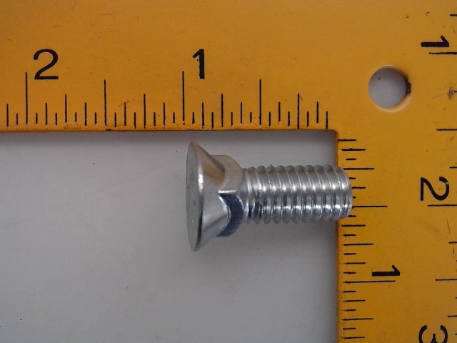 Y707042 Bolt for AGCO