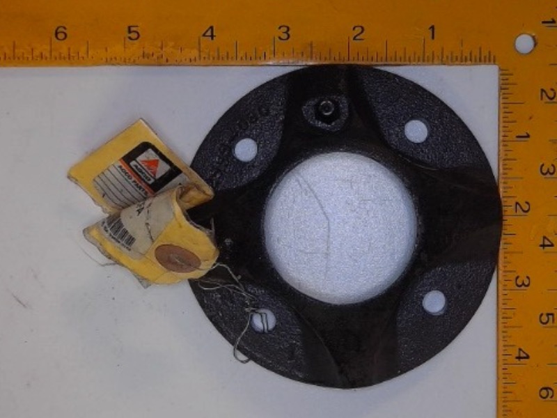 YM2965-351 Hub W/zerk for AGCO