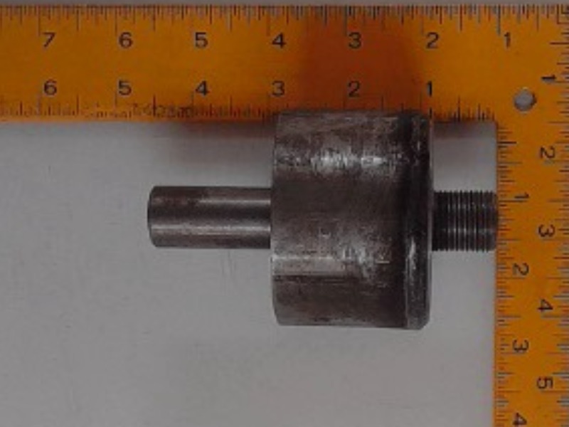 489389R1 Spindle for CUB CADET