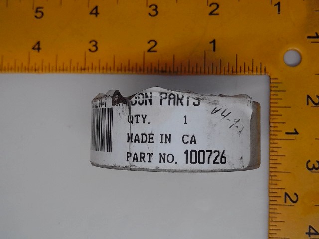 100726 MACDON Bushing